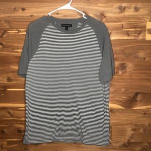 Banana Republic Stripped Tee Grey Large